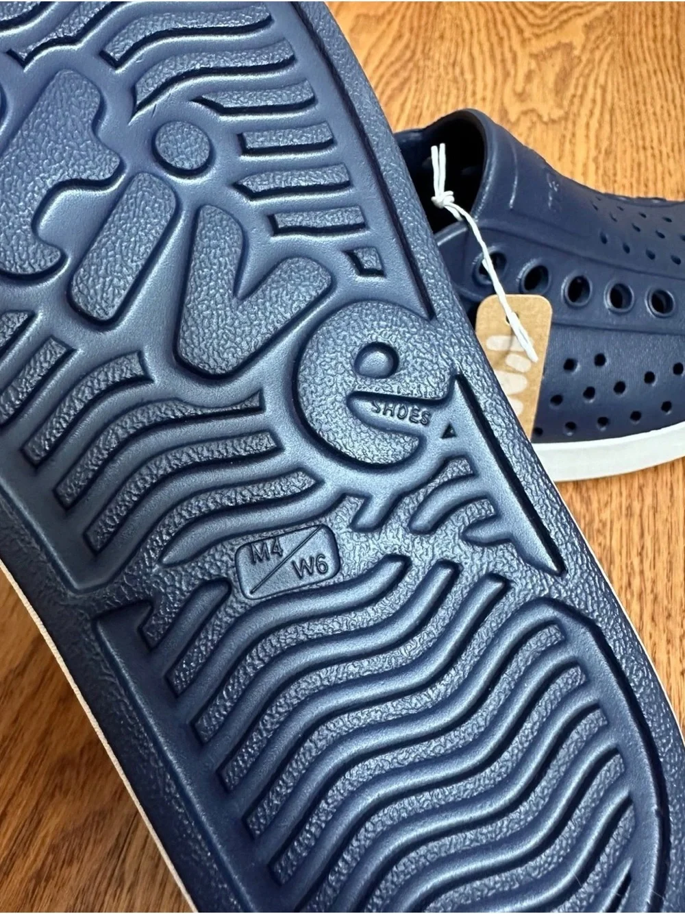 NWT Native Jefferson Shoes Womens 6 Men’s 4 Kids 4 Navy Blue